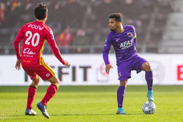 热身赛跌宕4-2逆转桑德兰！利物浦新帅首秀取胜，戈麦斯早早伤退，索博传射基耶萨破门